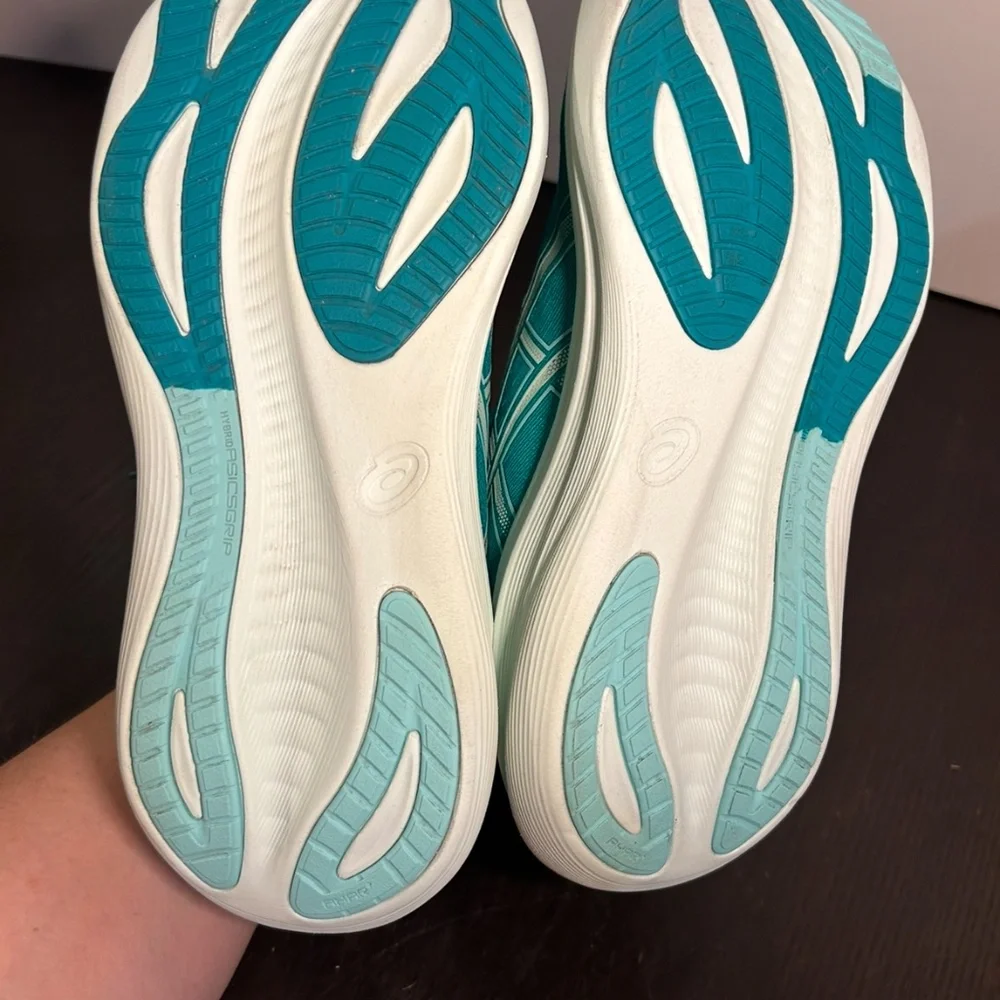 ASICS Gel-Nimbus 27 Running Shoes Sneakers Wave Teal/Illuminate Mint Womans 9.5
